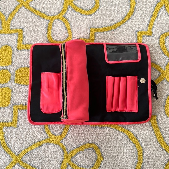 Victoria's Secret Other - VS Makeup Holder